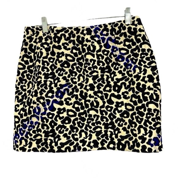 Kendall & Kylie texture leopard print mini skirt size small - Picture 3 of 11